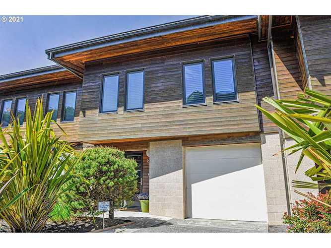 2780 Colony Cir Bandon, OR 97411 | MLS 21389216 Photo 1
