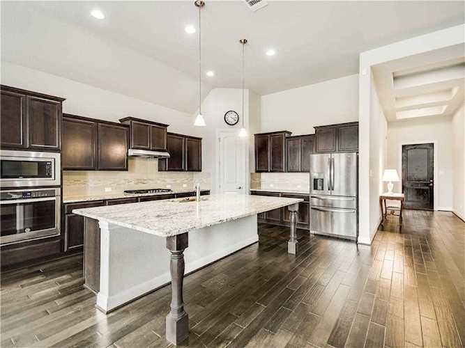 3925 Octavia DR Pflugerville, TX 78660