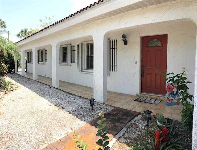 517 Albee Rd W Nokomis, FL 34275