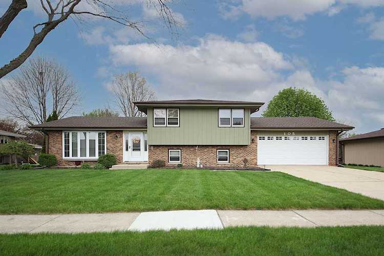 105 N Menominee Dr Minooka, IL 60447