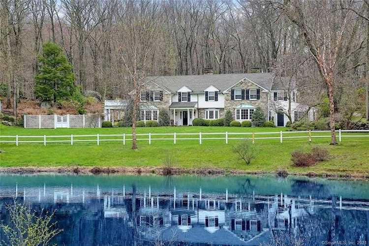 1516 Riverbank Road Stamford, CT 06903