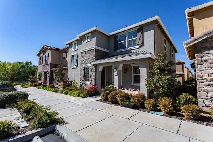 1104 Veranda Court Folsom, CA 95630
