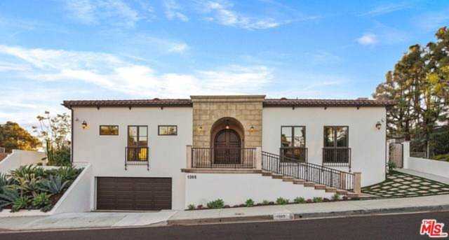 1305 Casiano Rd Los Angeles, CA 90049