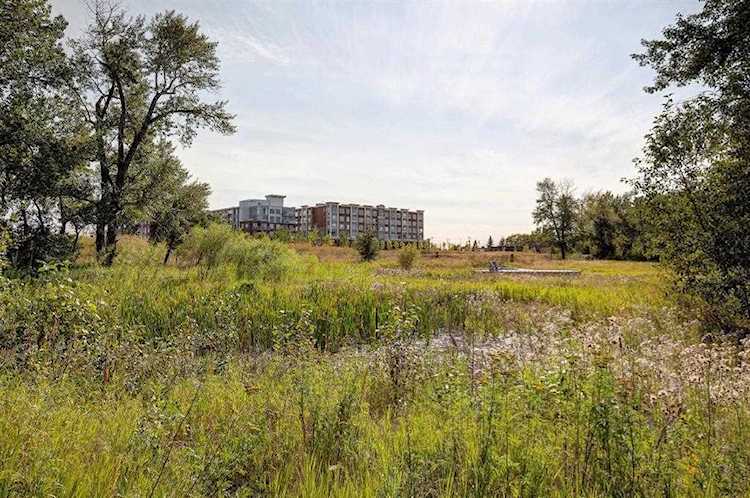63 Inglewood Park SE #401 Calgary, AB T2G 1B7