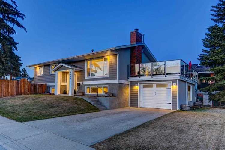 5604 Brenner Crescent NW Calgary, AB T2L 1Z4