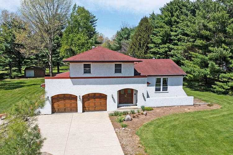 2693 Reynoldsburg New Albany Road Blacklick, OH 43004