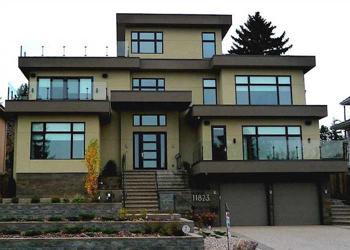 11823 Saskatchewan Drive Edmonton, AB T6G 2B6