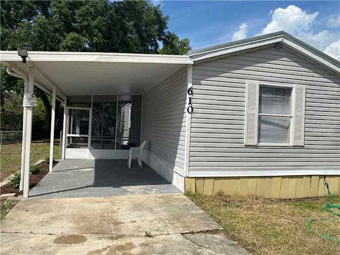 610 1st St Polk City, FL 33868