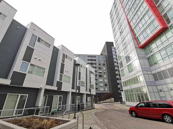 20 Brentwood Common NW #102 Calgary, AB T2L 1K8