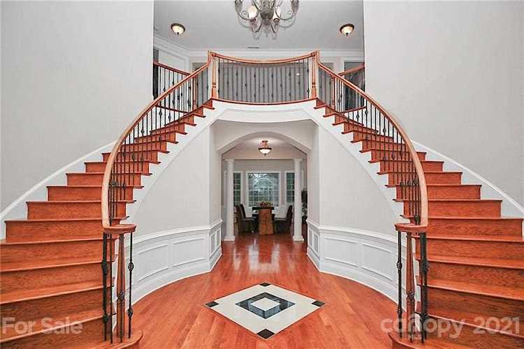 300 Fox Chase Ct Waxhaw, NC 28173