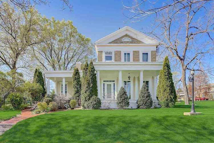 532 W Wisconsin St Portage, WI 53901