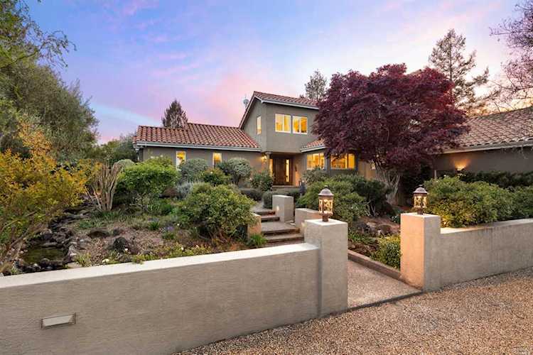 22190 Puccioni Road Healdsburg, CA 95448