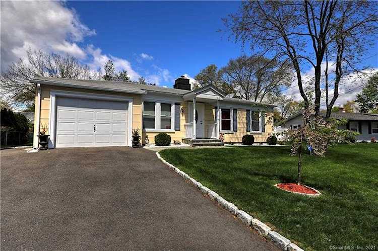 166 Indian Field Road Bridgeport, CT 06606