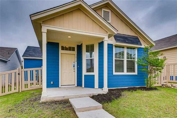 1412 Nevarez Kyle, TX 78640