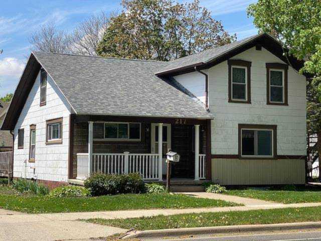 217 N Pearl St Janesville, WI 53548