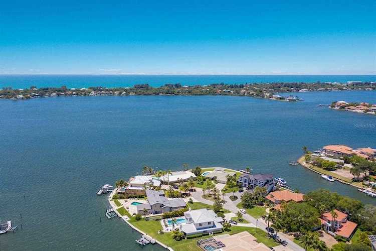7693 Cove TERRACE Sarasota, FL 34231