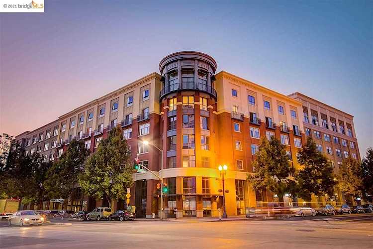 438 W Grand Ave Oakland, CA 94612
