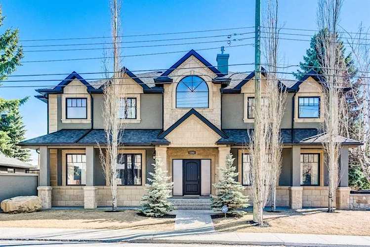 1240 18A St NW Calgary, AB T2N 2H4