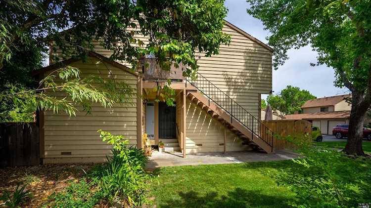 109 Vista View Cloverdale, CA 95425