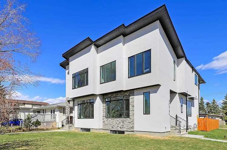 4020 30 Ave SW Calgary, AB T3E 3J6