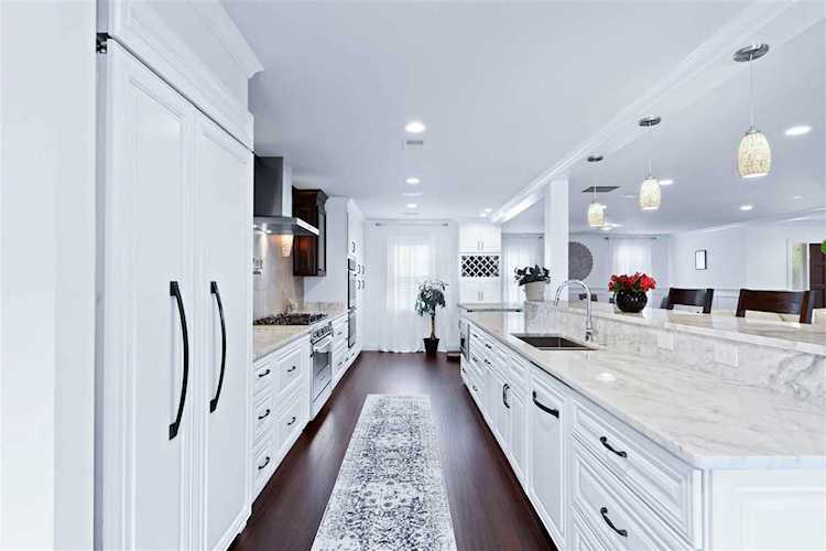 1911 Brierbrook Rd Germantown, TN 38138