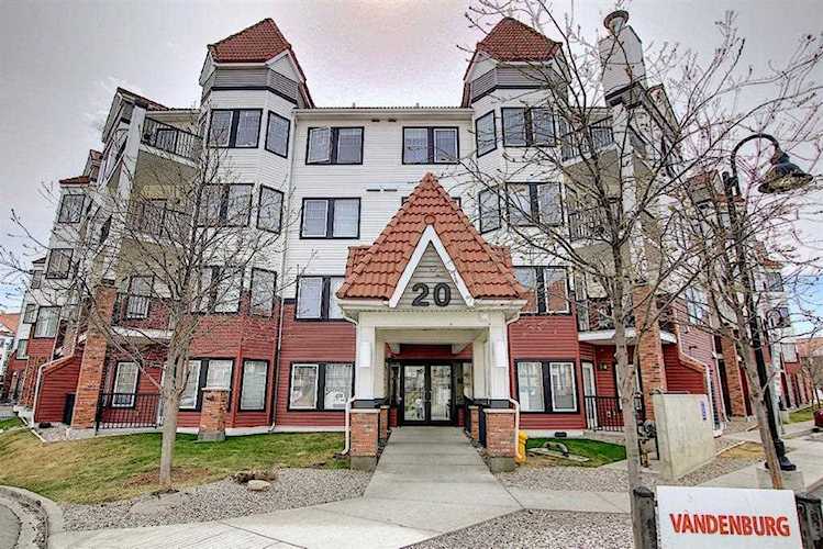 20 Royal Oak Plaza NW #201 Calgary, AB T3G 0E6