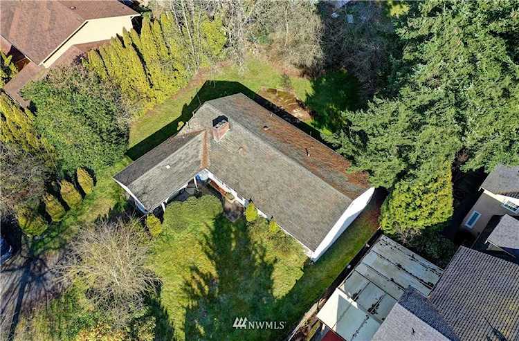 1310 Bellevue Way SE Bellevue, WA 98004