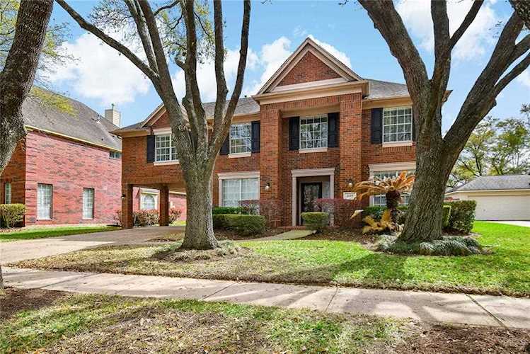 2019 Claire Ct Sugar Land, TX 77478