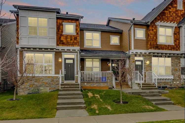 44 Legacy Main St SE Calgary, AB T2X 0W3