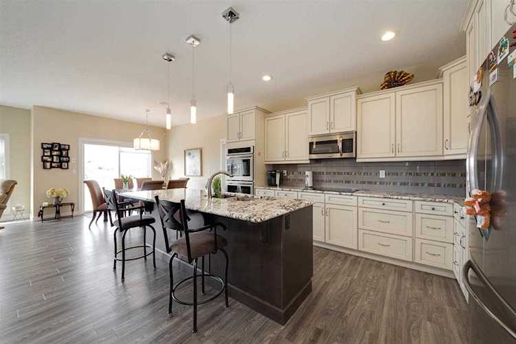 # 16 8132 217 Street Edmonton, AB T5T 4S1