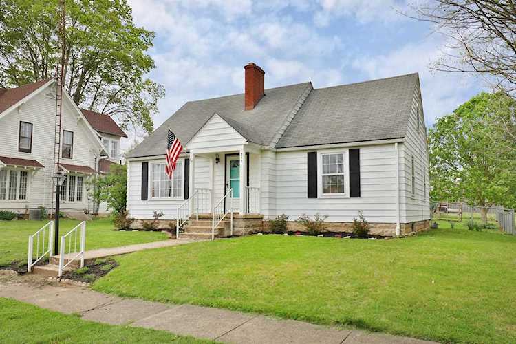 217 Maple Avenue Utica, OH 43080