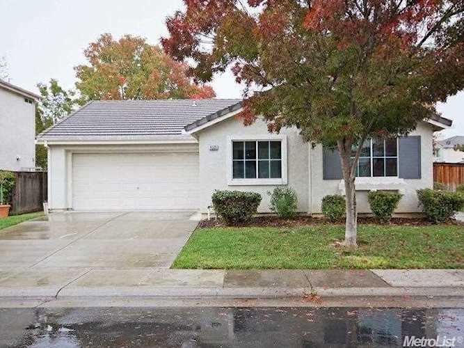 9535 Lakewind Lane Elk Grove, CA 95758