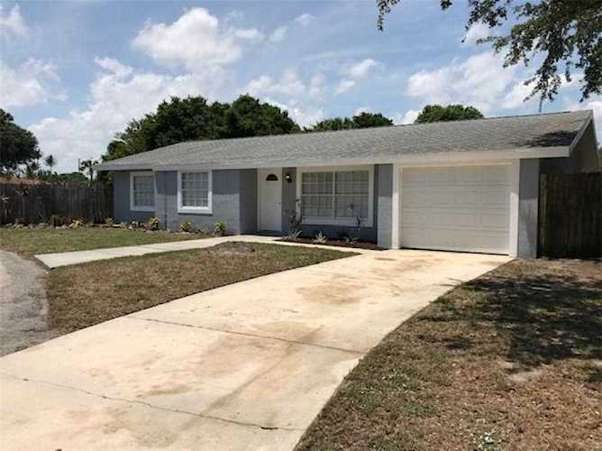 2295 SW 13th Ave Vero Beach, FL 32962
