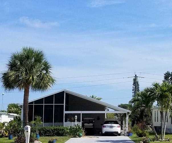 624 Barefoot Blvd Barefoot Bay, FL 32976