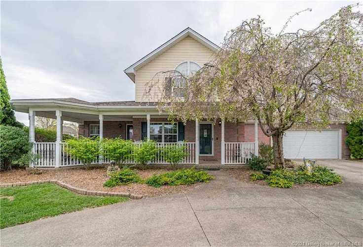 3126 Lacewood Ln New Albany, IN 47150