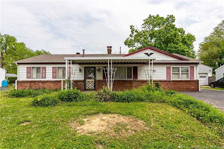 204 Lynda Ave Clarksville, IN 47129