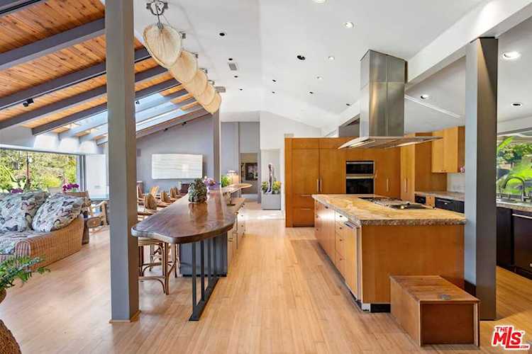 6180 Busch Dr Malibu, CA 90265