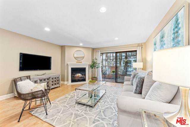 1633 S Bentley Ave #104 Los Angeles, CA 90025
