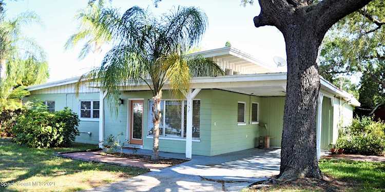 157 Park Lane Titusville, FL 32780