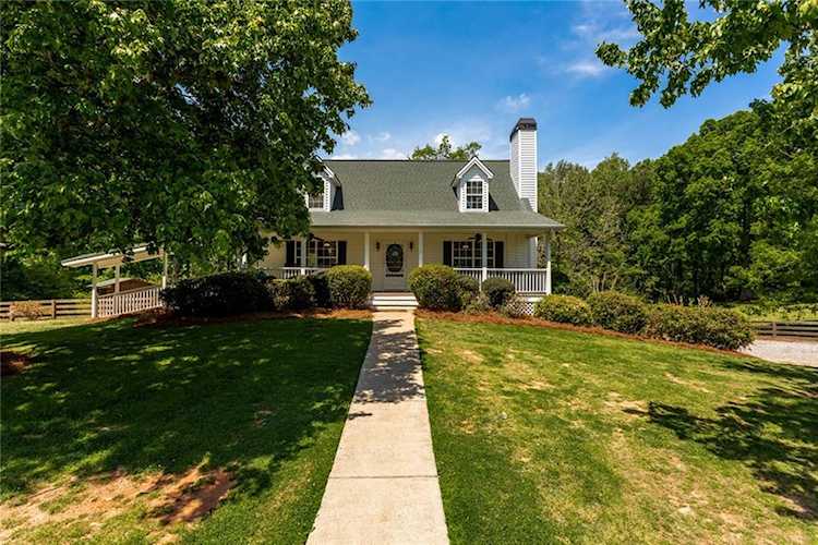 4870 Jekyll Rd Cumming, GA 30040
