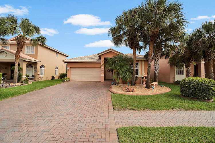 113 Catania Way Royal Palm Beach, FL 33411