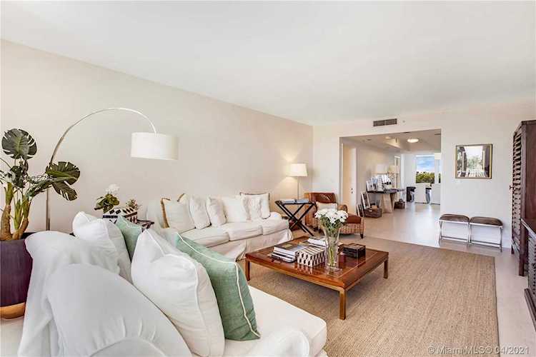 781 Crandon Blvd #505 Key Biscayne, FL 33149