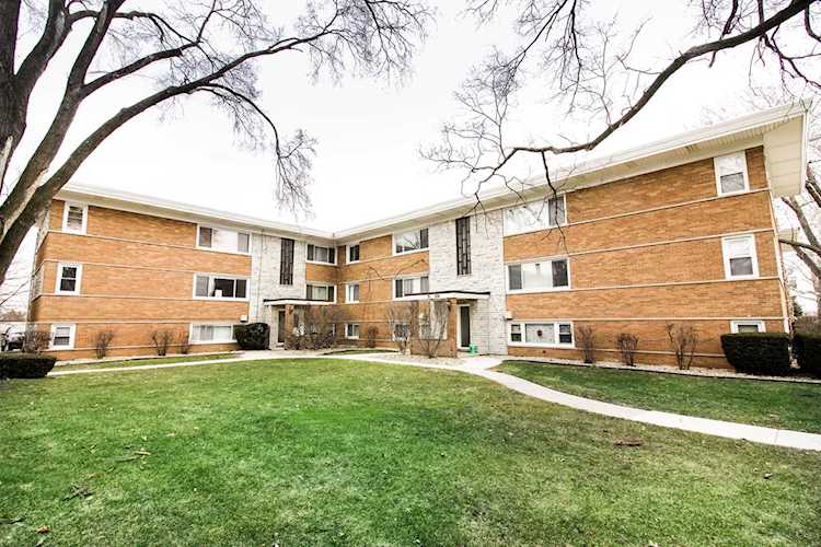 6842 W Lode Dr #2A Worth, IL 60482 | MLS 11075180 Photo 1
