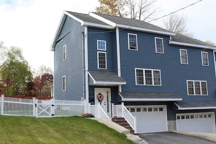 10 Hazel St Worcester, MA 01604
