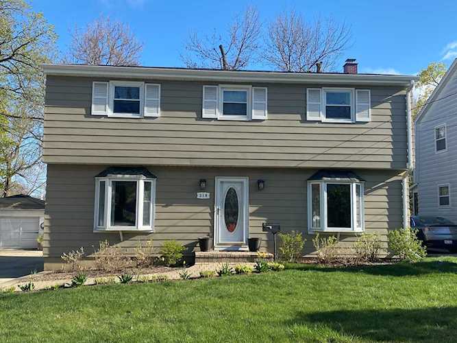 318 Elm St Glen Ellyn, IL 60137