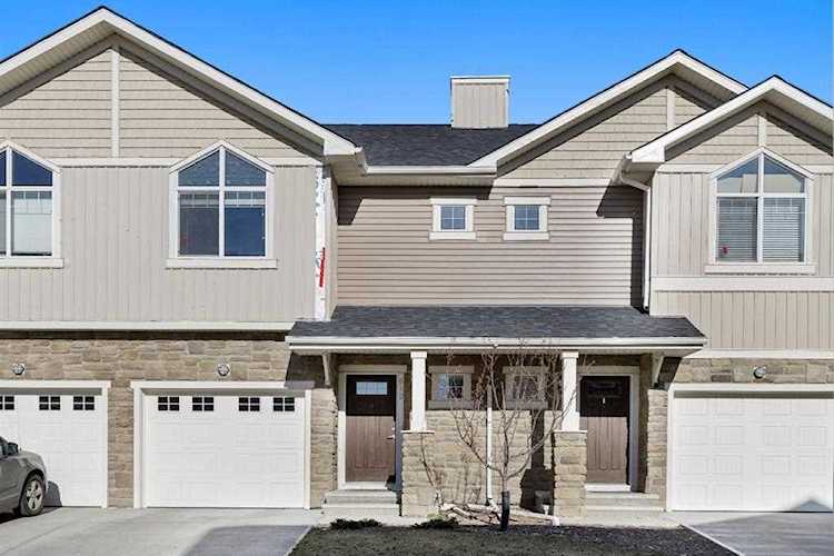 612 Skyview Ranch Grove NE Calgary, AB T3N 1B6