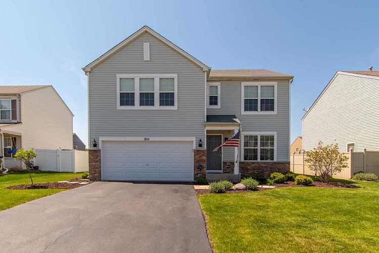 1801 Silver Ridge Dr Plainfield, IL 60586