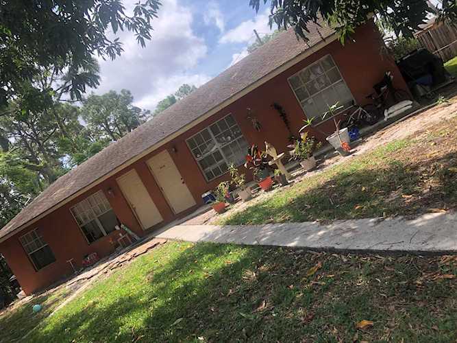 4470 47th Avenue Lake Worth, FL 33463
