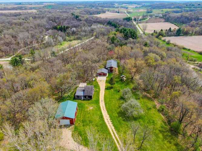 10012 Blue Valley Rd Blue Mounds, WI 53572