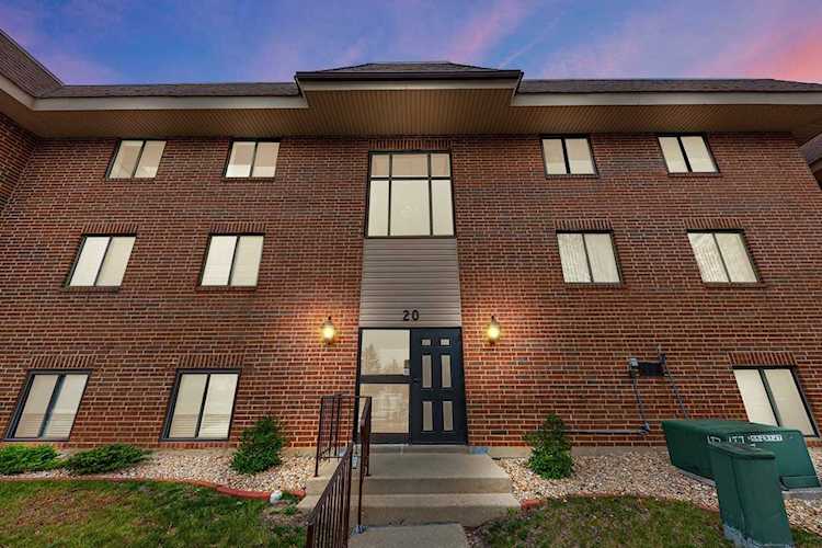 20 E Fountainview Ln #3A Lombard, IL 60148